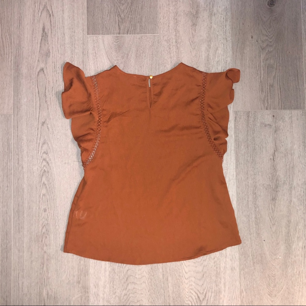 NWOT Ruffle Sleeve Top - Picture 3 of 3